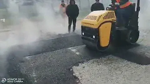 Виброкаток GROST VR1000 в работе